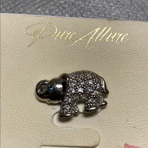 Elephant Pin